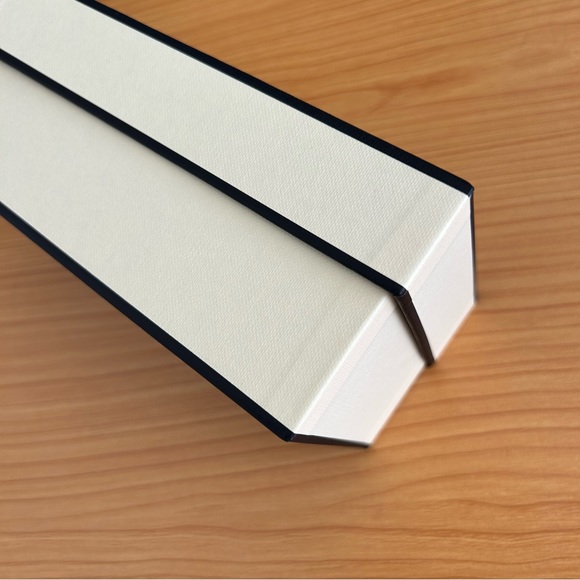 Jo Malone Box and Holiday Shopping Bag - Picture 10 of 11